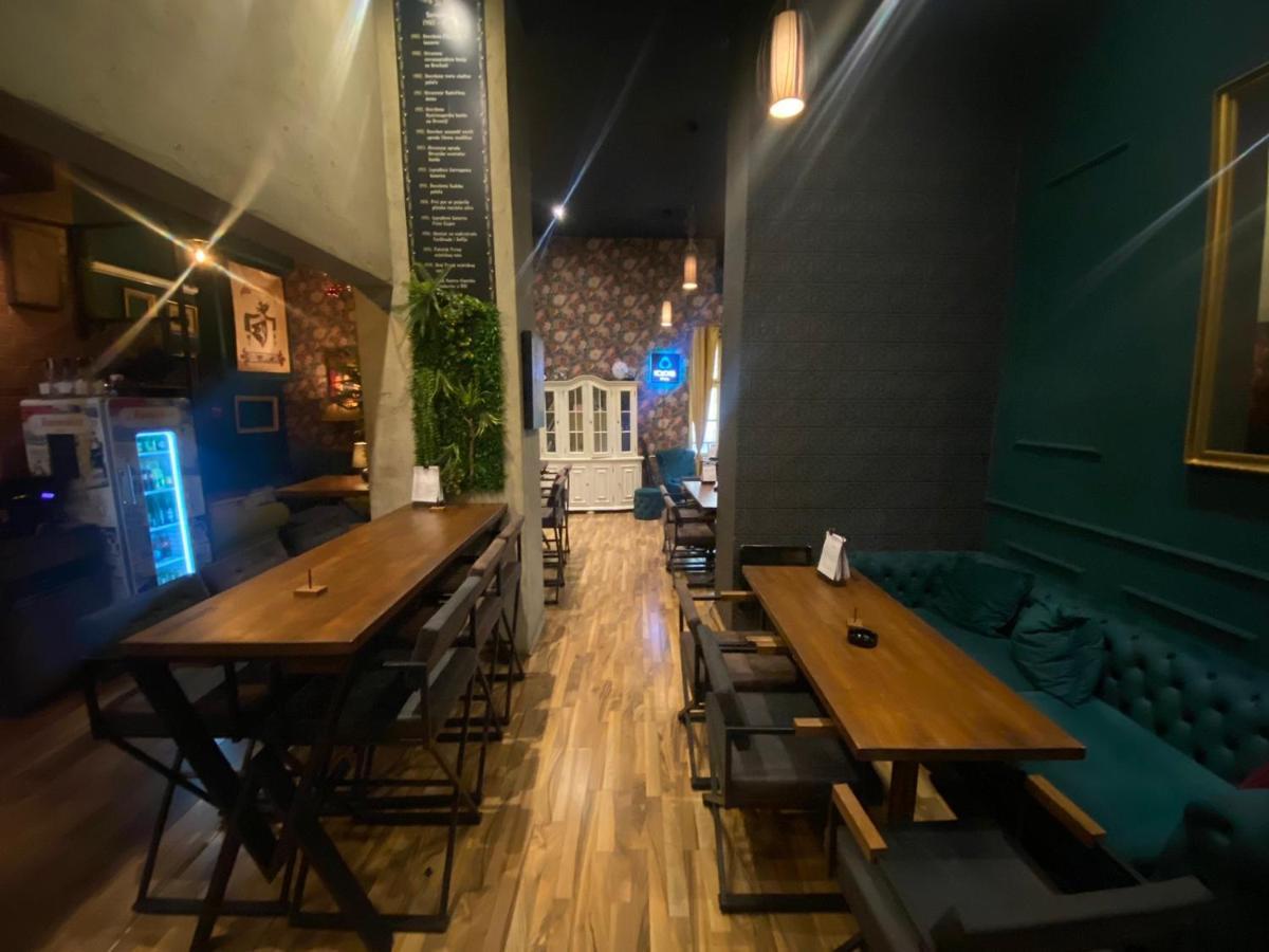 Fg Boutique Hostel Sarajevo Bagian luar foto