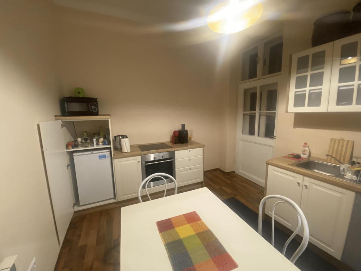 Fg Boutique Hostel Sarajevo Bagian luar foto