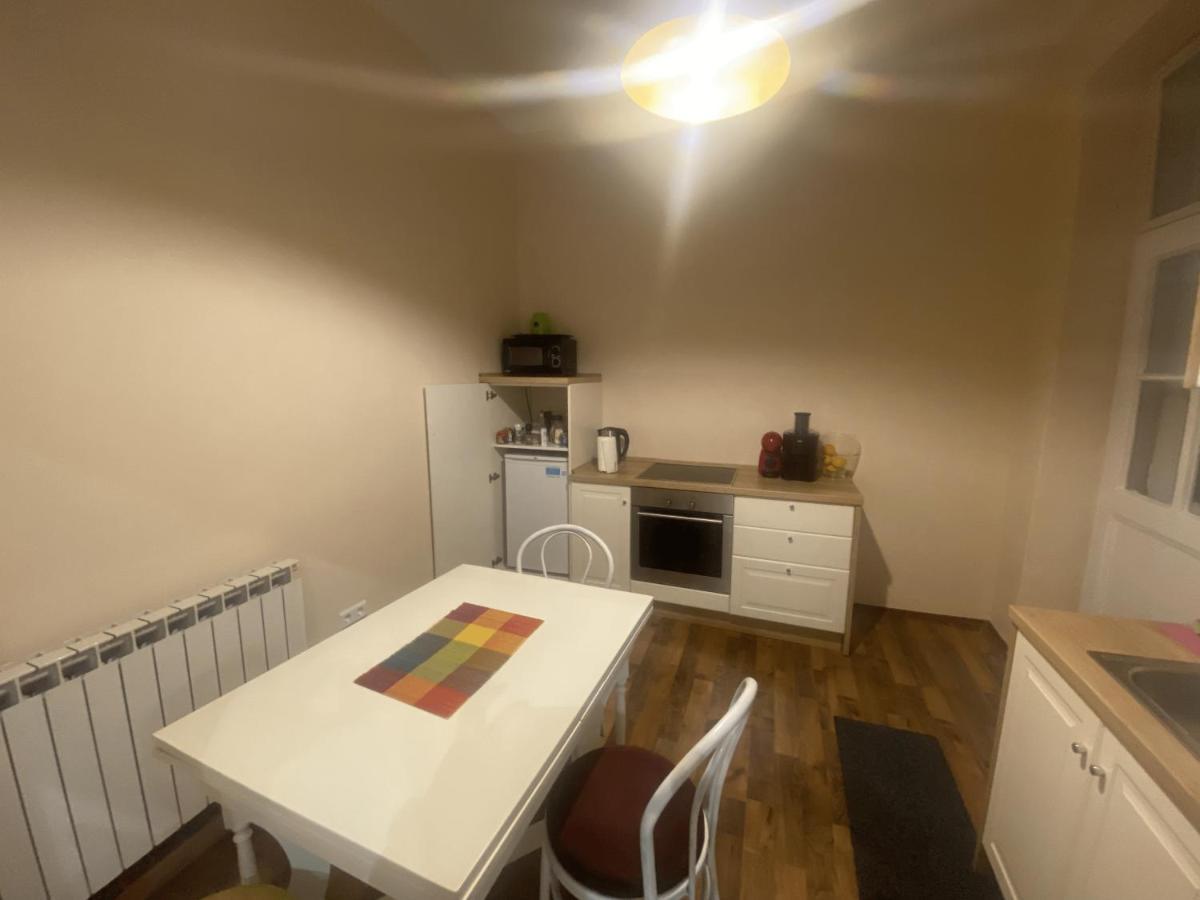 Fg Boutique Hostel Sarajevo Bagian luar foto