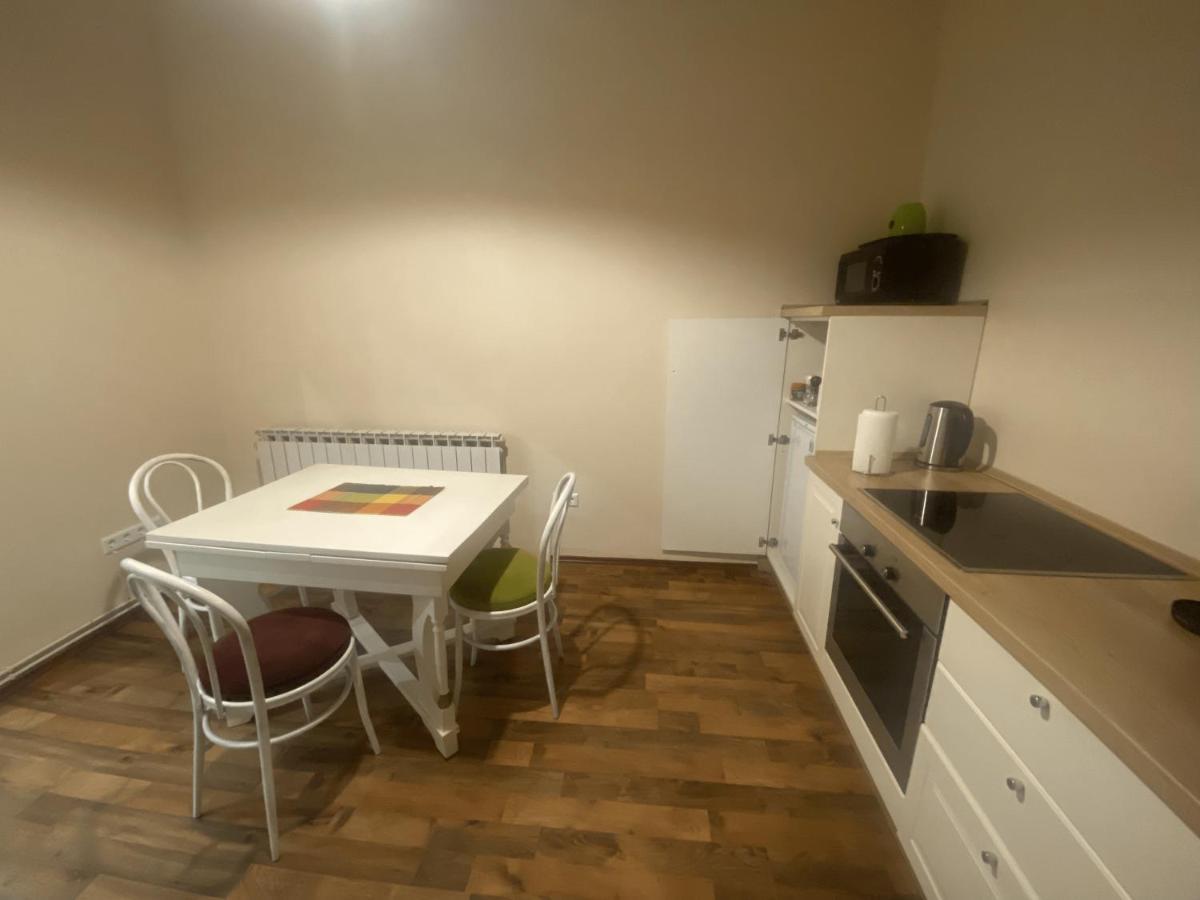 Fg Boutique Hostel Sarajevo Bagian luar foto