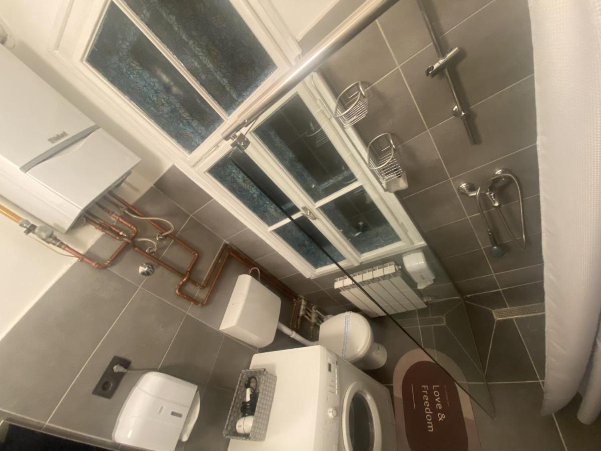 Fg Boutique Hostel Sarajevo Bagian luar foto