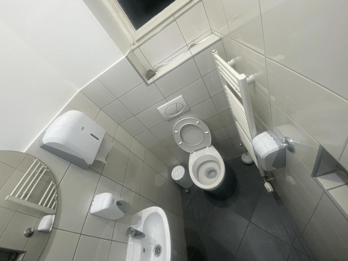 Fg Boutique Hostel Sarajevo Bagian luar foto
