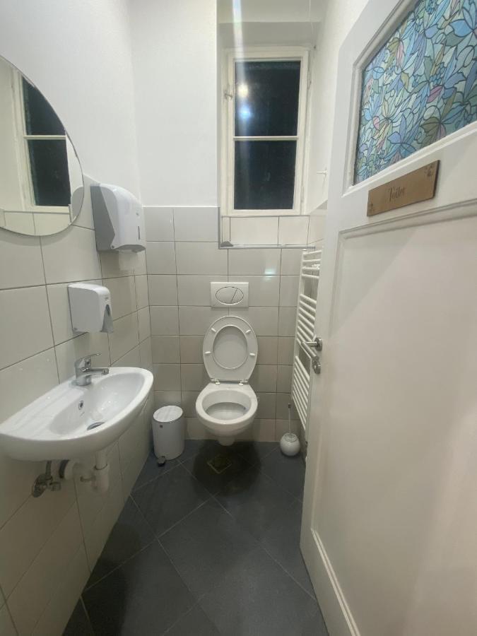 Fg Boutique Hostel Sarajevo Bagian luar foto