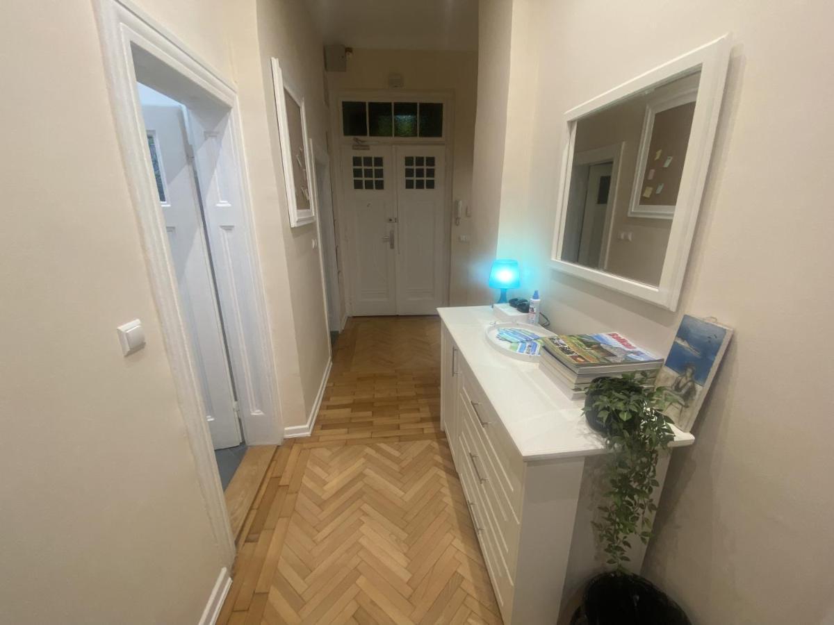 Fg Boutique Hostel Sarajevo Bagian luar foto